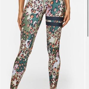 Stronger Leggings Size Small and xl sports bra